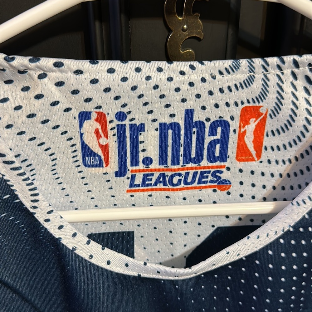 NBA New Orleans Pelicans JR sports apparel reversible jersey YOUTH S Reversible - Picture 8 of 14